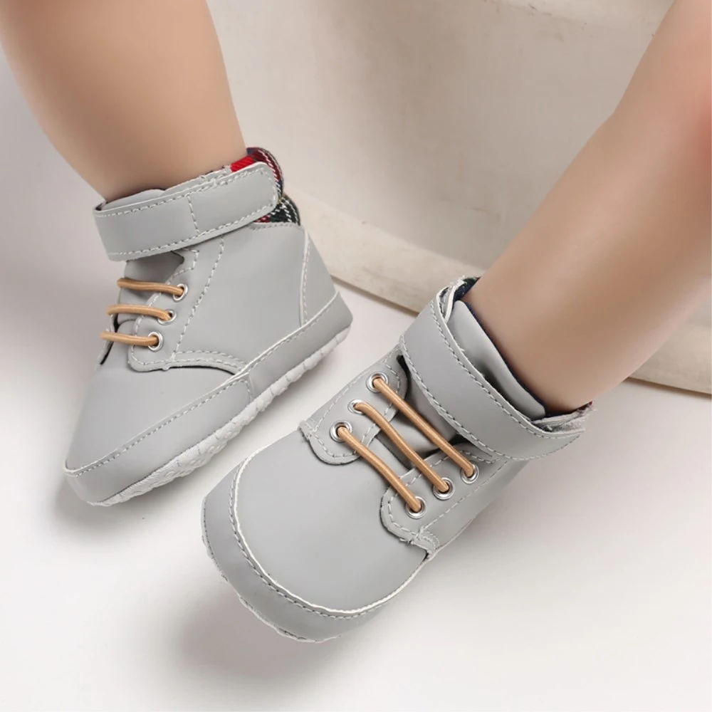 Baby Soft Soled Prewalker Soft Non Slip Anti Fall Fashion High Shoes