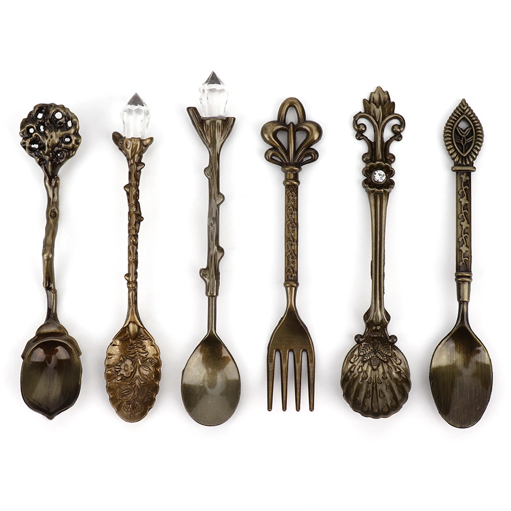 6Pcs Set Innovative Vintage Retro Zinc Alloy Spoons Fork Set Cutlery Kitchen Accessory(Green Bronze (HeartShaped Fork Handle) )