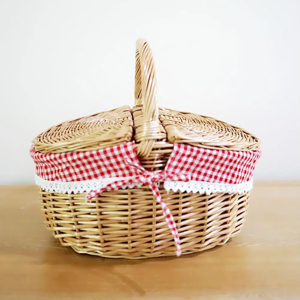 Country Style Wicker Picnic Basket Camping Basket with Lid Handle and Liners for Picnics Party Barbecue