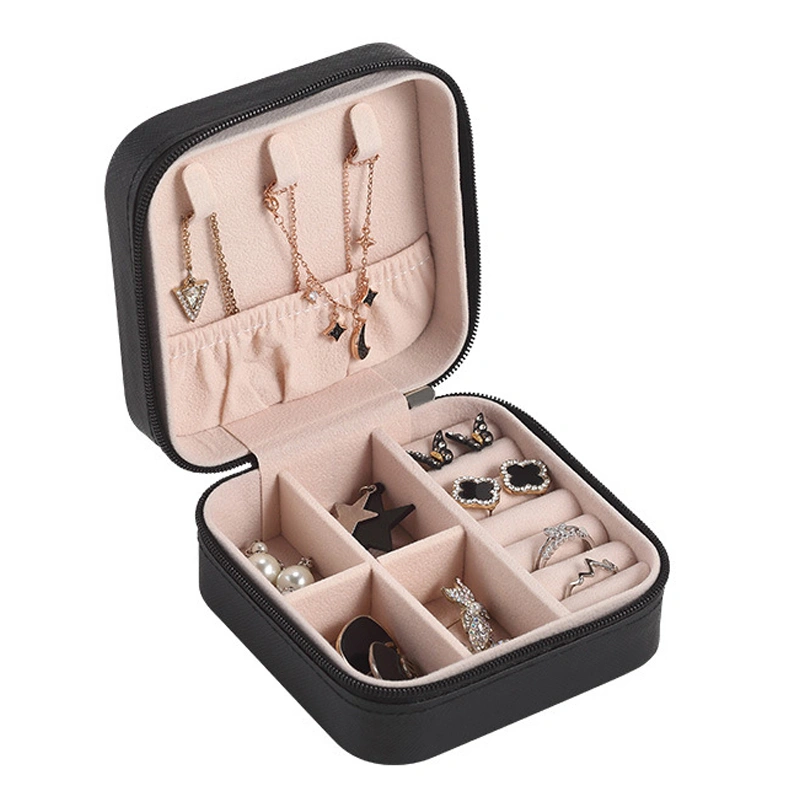 Travel Jewelry Case Exquisite Large Capacity Scratch Resistant Portable Jewelry Organizer Box for Outdoor Travel Black 10x10x5cm/3.9x3.9x2.0in