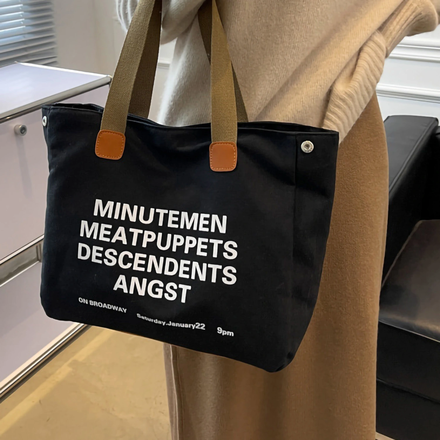 Simple Canvas Bag Casual Fashionable Exquisite Large Capacity Canvas Tote Shopping Bag with Handle for Women and Men Black