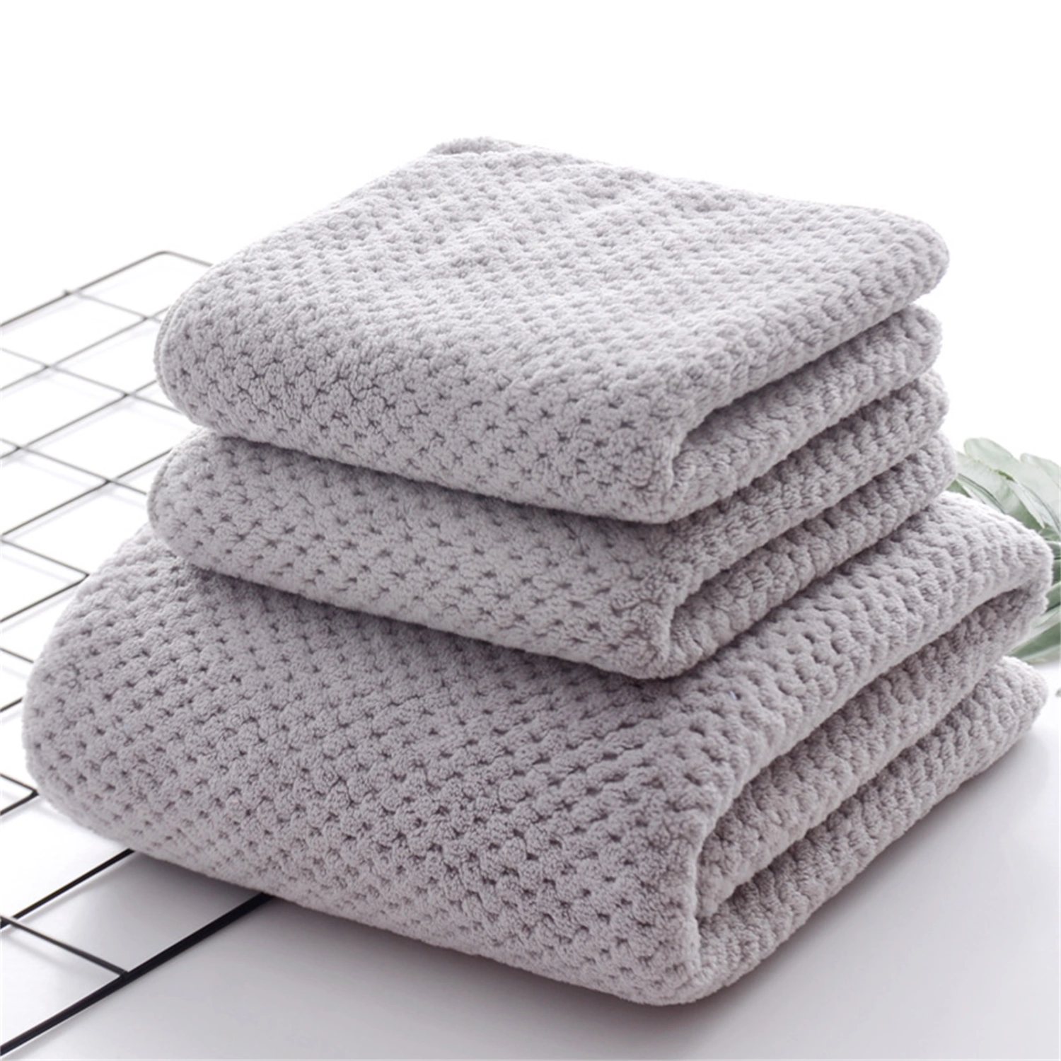 Coral Velvet Bath Towel Water Absorption Bathing Body Towel Pure Color for Bathroom Hotel Gray