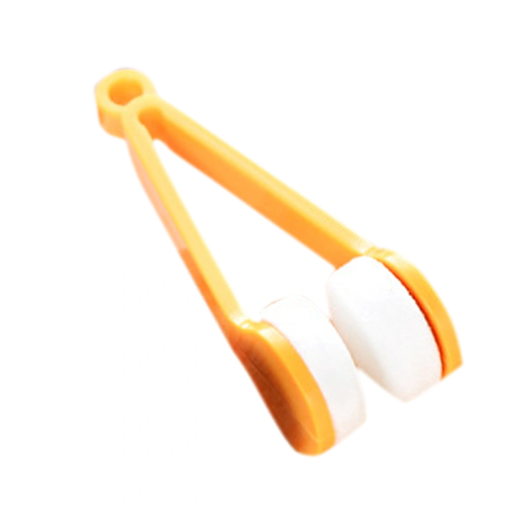 Portable Eyeglass Cleaner Brush Soft Sun Glasses Cleaning Clip Eyeglasses Cleaning Tool for OutdoorYellow