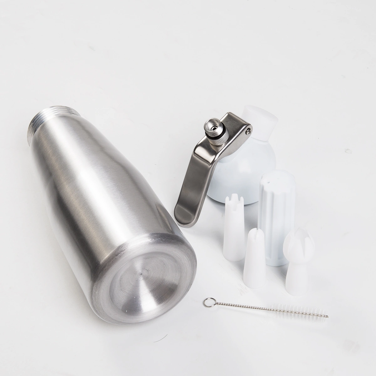 Cream Whipper, Whipped Cream Dispenser with 3 Decorating Nozzles