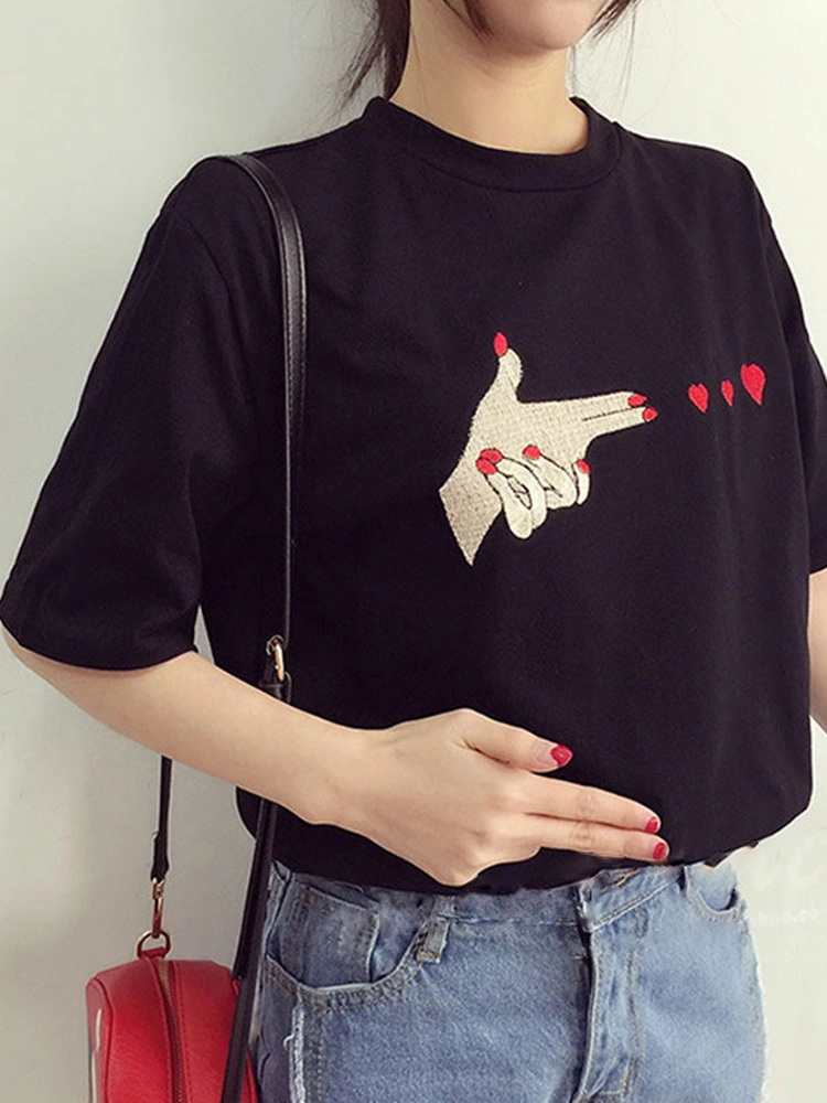 Women’s Gesture Heart Print Round Neck Loose Short Sleeve T-shirt