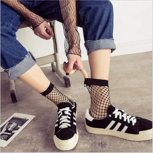 Ladies Stockings Stretch Hollow Fishnet Style Monochrome Skin-Friendly Sock