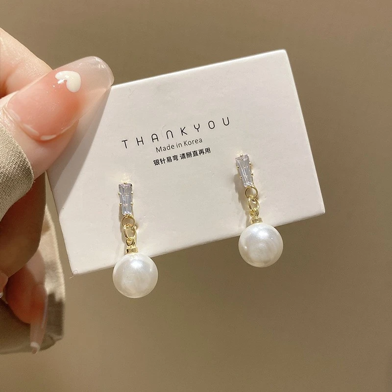 Women Ear Studs, Exquisite Elegant Pearl Alloy Earrings Jewelry Gift