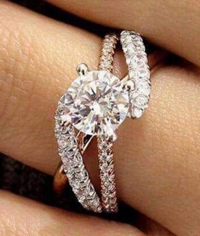Women/Girls Casual Ring, Solid Color Sparkly Rhinestones Ring