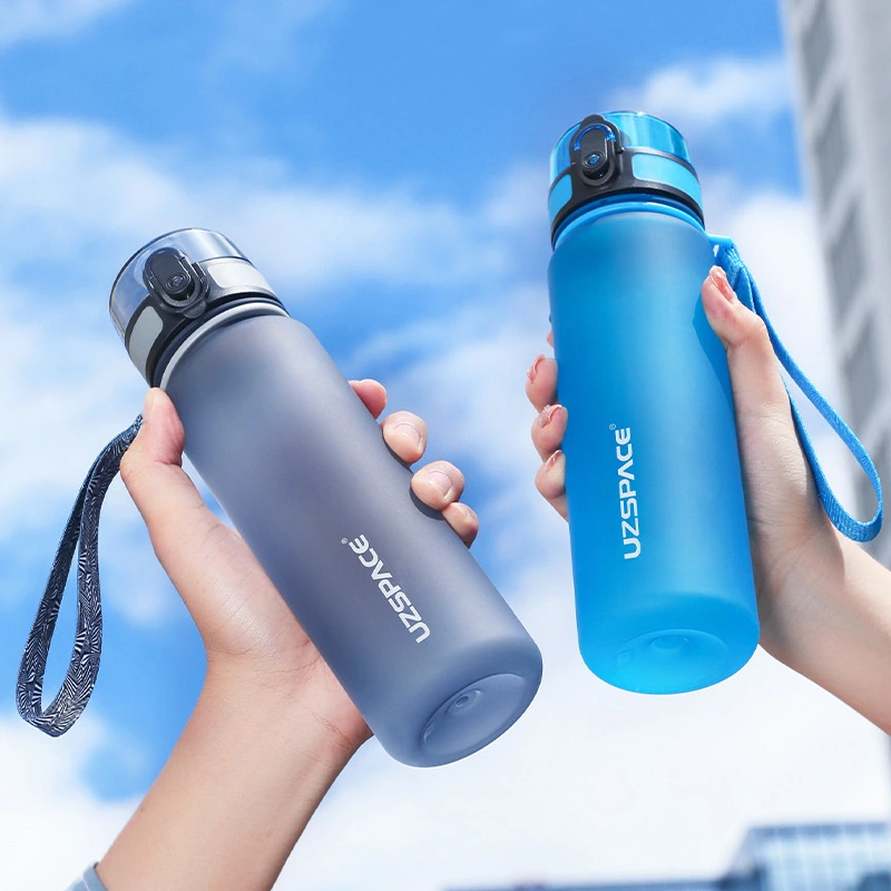 Large Capacity High Temperature Resistant Portable Fitness Plastic Cup Sports Kettle