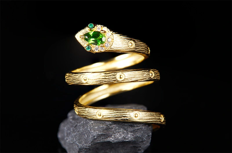 925 Silver Inlaid Natural Diopside Gemstone Snake Ring