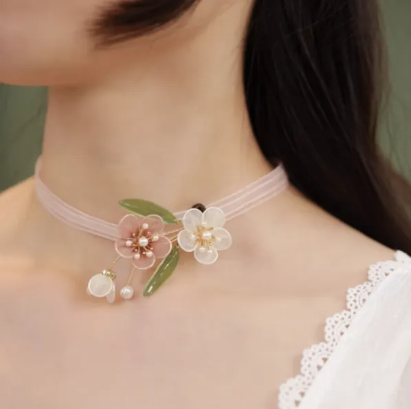 Mori Tie Fairy Flower Short Choker Lolita Necklace Clavicle Chain