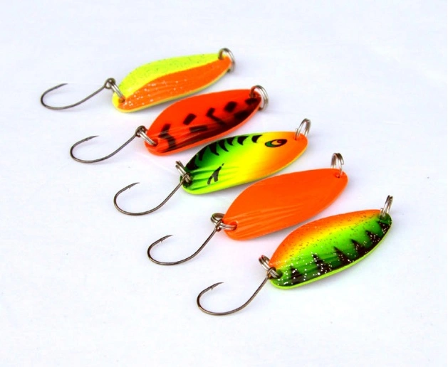 5 Pcs.Fishing Spoon Bait Metal Hook Hard Artificial Lures Multi Colored 4.5g