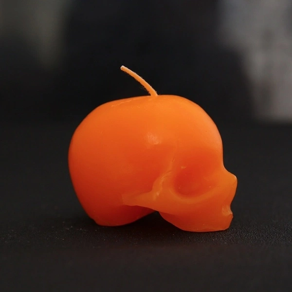 Handmade Skull Candle Black Novelty Candle for Home Decor and Halloween Decoration