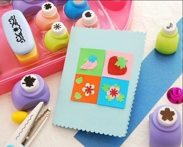 Crafts and Scrapbooking Tool Mini Paper Punch  Embossing device (1pcs  bear)