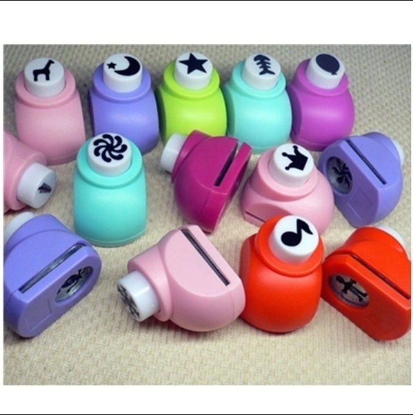 Crafts and Scrapbooking Tool Mini Paper Punch  Embossing device (1pcs  bear)