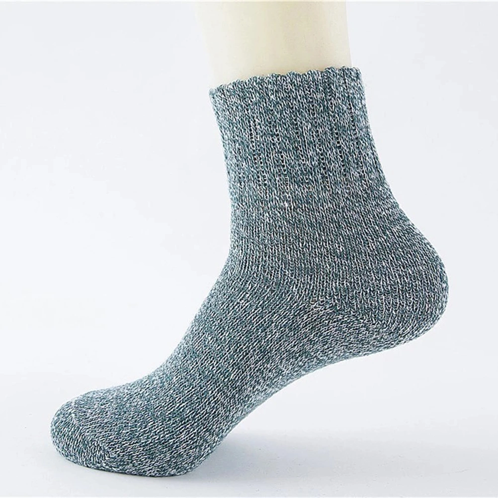 Women's Vintage Style Fashion Warm Thick Cotton Socks Casual Winter Crew Socks (Dark Green)