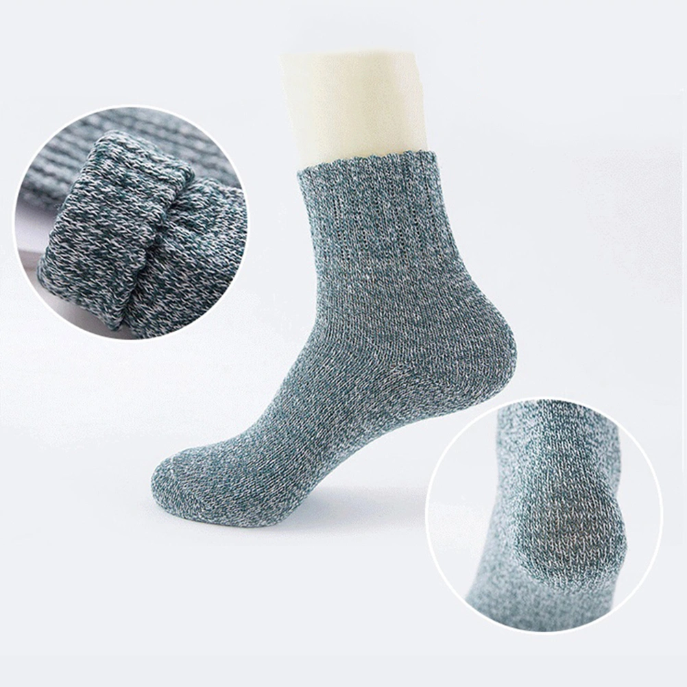 Women's Vintage Style Fashion Warm Thick Cotton Socks Casual Winter Crew Socks (Dark Green)
