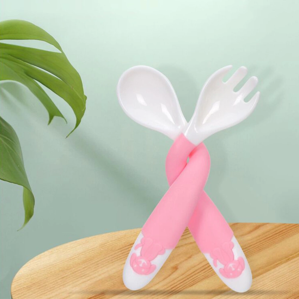 2pcs in 1 Set Baby Spoon and Fork Feeding Tableware 360-degree Bent Spoon and Fork Set PP Material for Infant Baby(Pink)