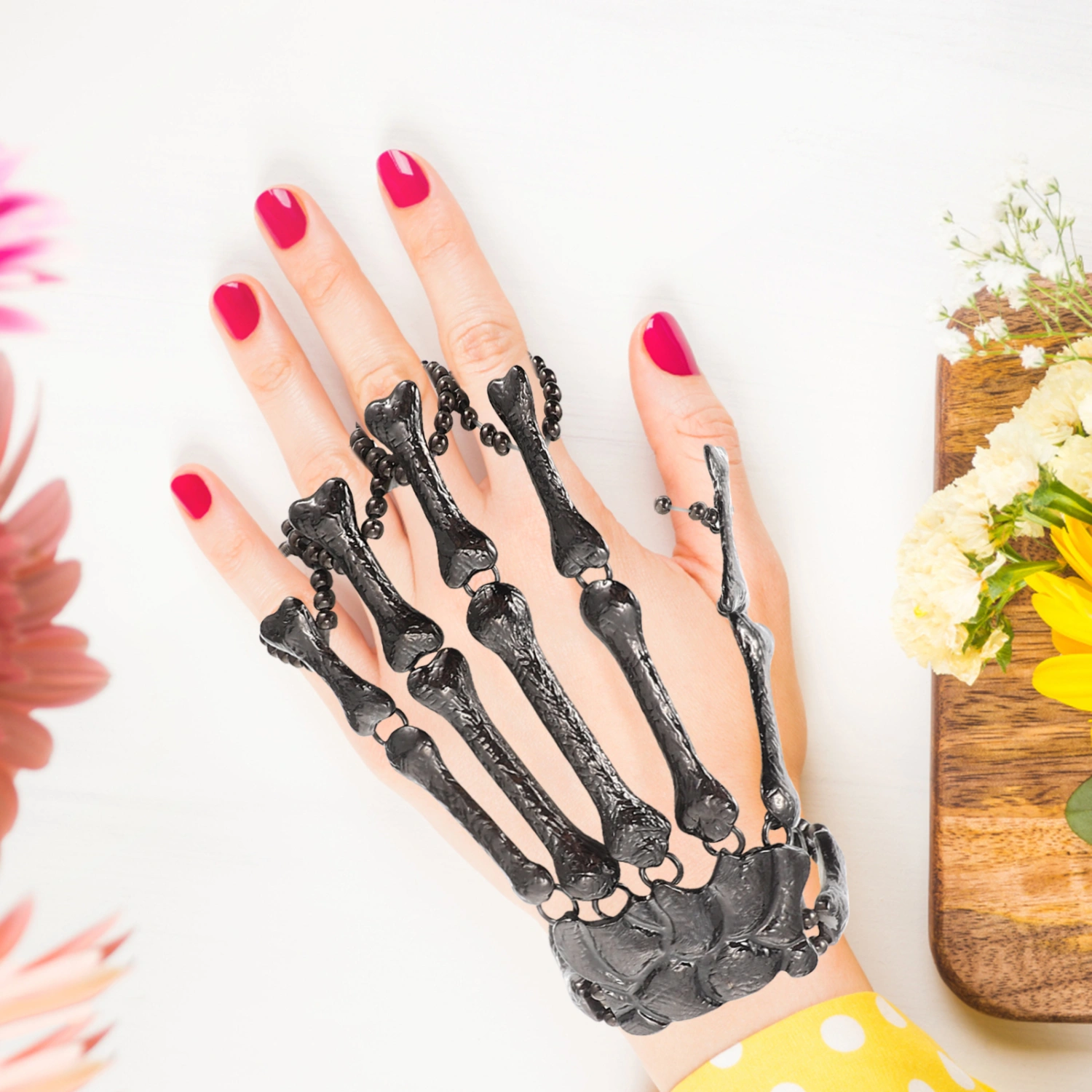 Skull Finger Bracelet Skeleton Hand Bracelet with Ring Skull Fingers Wristband