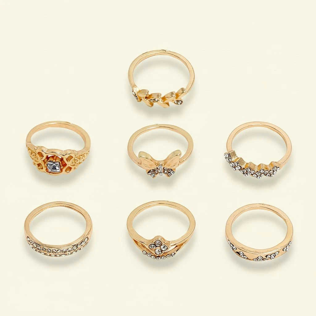 7pcs Rhinestone Inlaid Rings Retro Rings Set Fashion Finger Decorations (Golden)