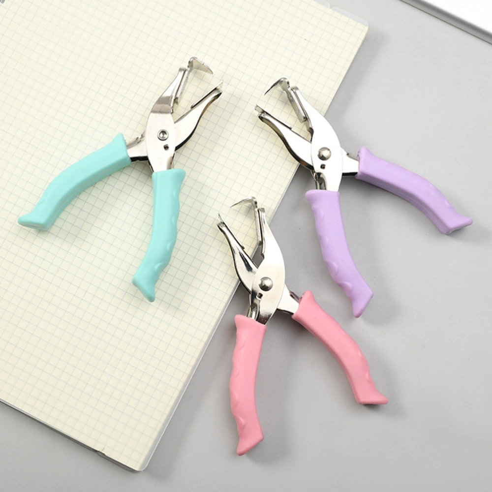 2Pcs Handheld Stapler Removers Staple Removal Tools Office Staple Pullers (Random Color)