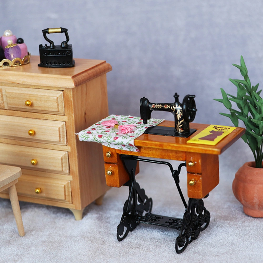 Mini Sewing Machine Adornment Old-fashioned Sewing Machine Model Mini House Decor