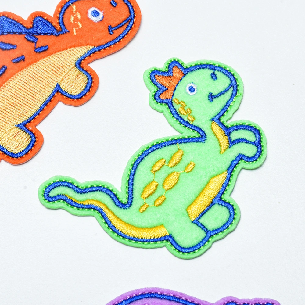 12pcs Lovely Embroidered Patches Dinosaur Dinosaur Cloth Patches For DIY