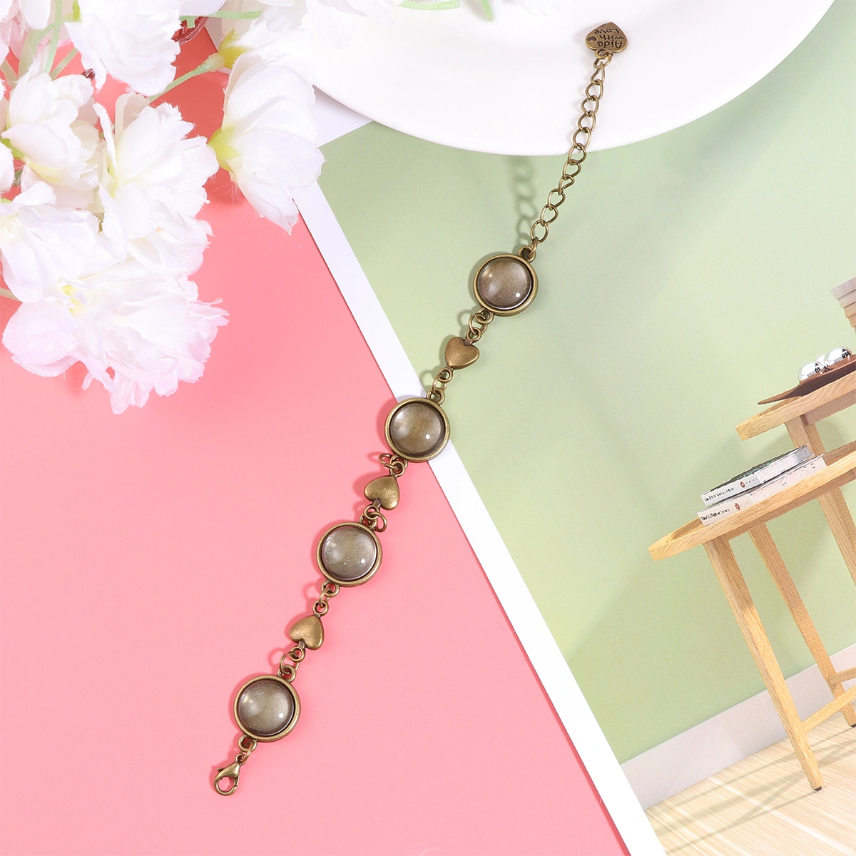 5PCS DIY Bracelet Trays Kit Retro Scattered Items Handmade Craft Accessories DIY Jewelry Making Supplies (Love)