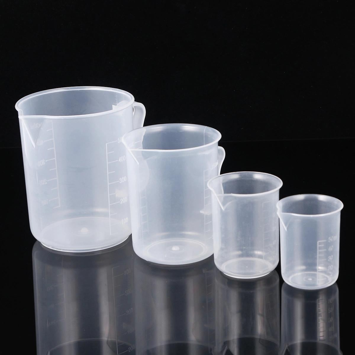 4pcs Liquid Measuring Cups Thickened Plastic Measuring Volumetric Beaker Tool