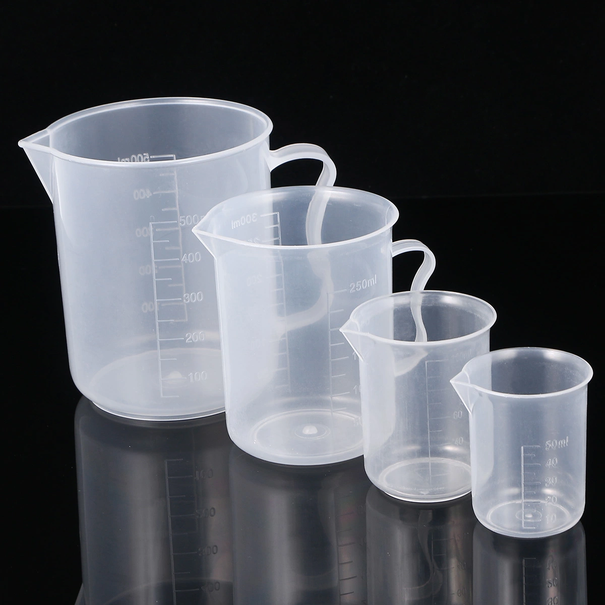 4pcs Liquid Measuring Cups Thickened Plastic Measuring Volumetric Beaker Tool