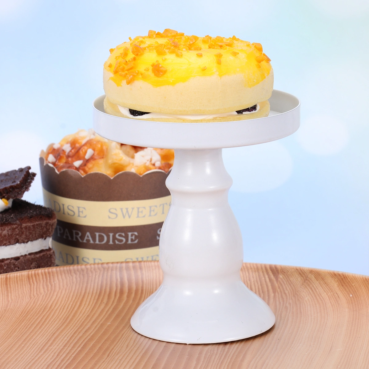 1PC Wedding Cake Rack Party Dessert Table Cake Rack Metal Cake Display Tray Delicate Cake Refreshments Tray Dessert Plate for Evening Birthday Use White