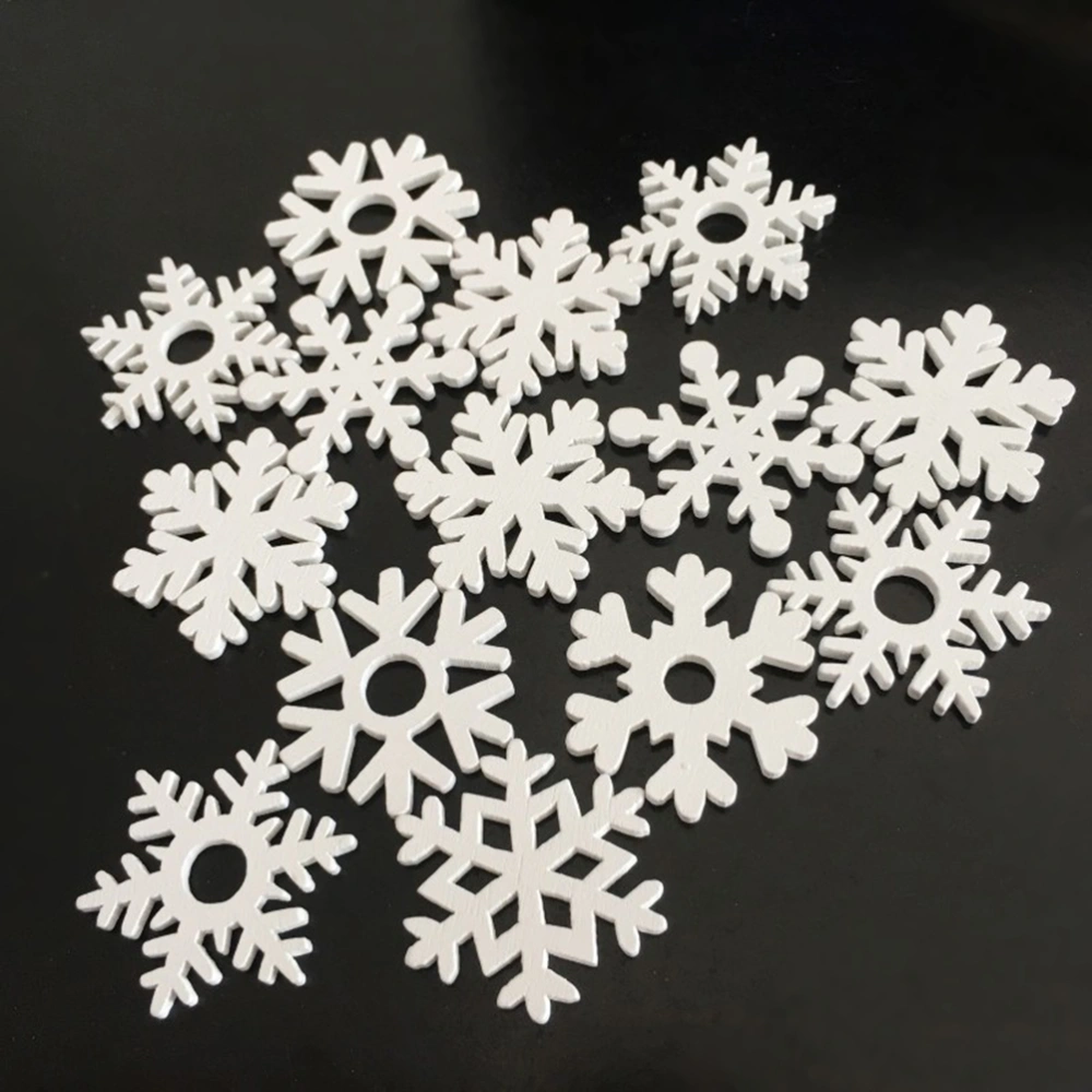 100pcs Wooden Snowflake Slices Creative Adorable Xmas Hanging Ornament Decoration Craft for Christmas Party Wedding Festival (White)