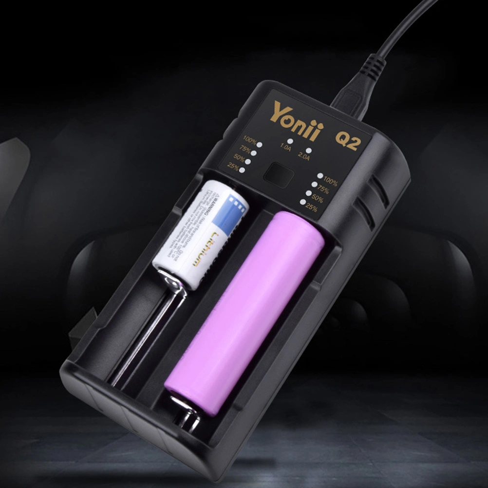 2 Slots Battery Charger USB Interface 18650 Multi-function Li-ion Ni-MH Battery Charger for 3.7V AA/AAA/18650/21700 Battery Charger Intelligent Independent Charging Device (Black)