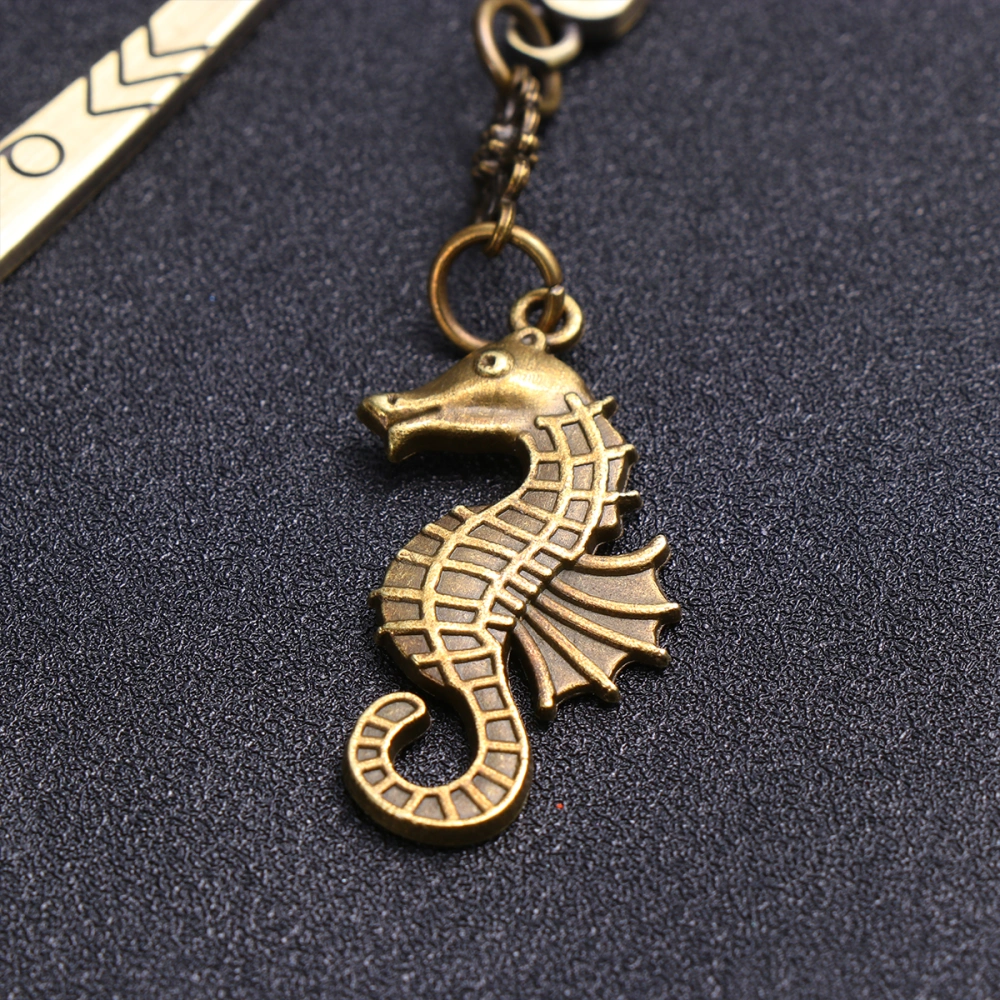 1Pc Animal Pendant Metal Bookmark Creative Vintage Pattern Bookmark Stationery Supplies for Office School (Sea Horse Pendant)