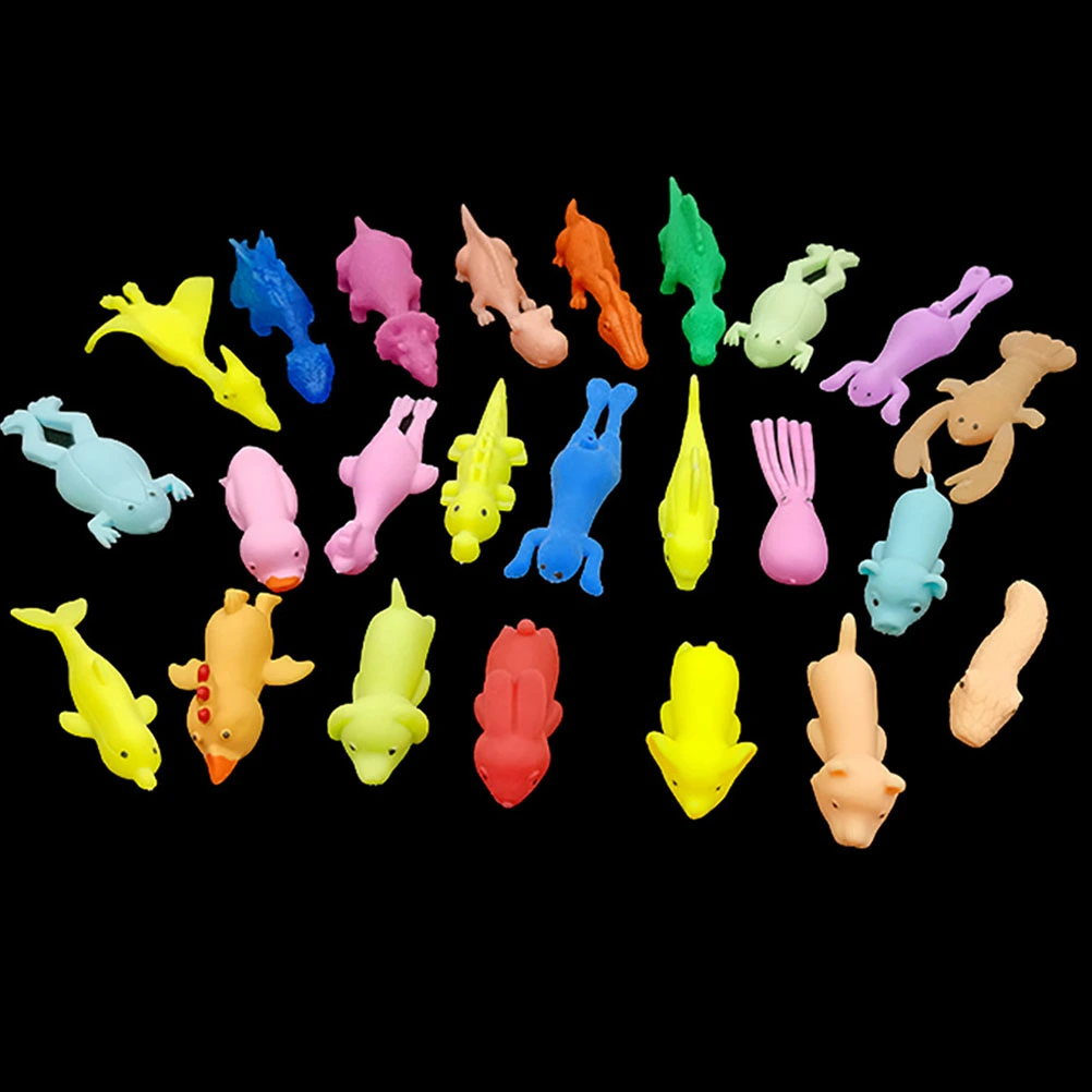 12pcs Turkey Slingshot Toy TPR Funny Flying Chicken Prank Prop (Random Style)