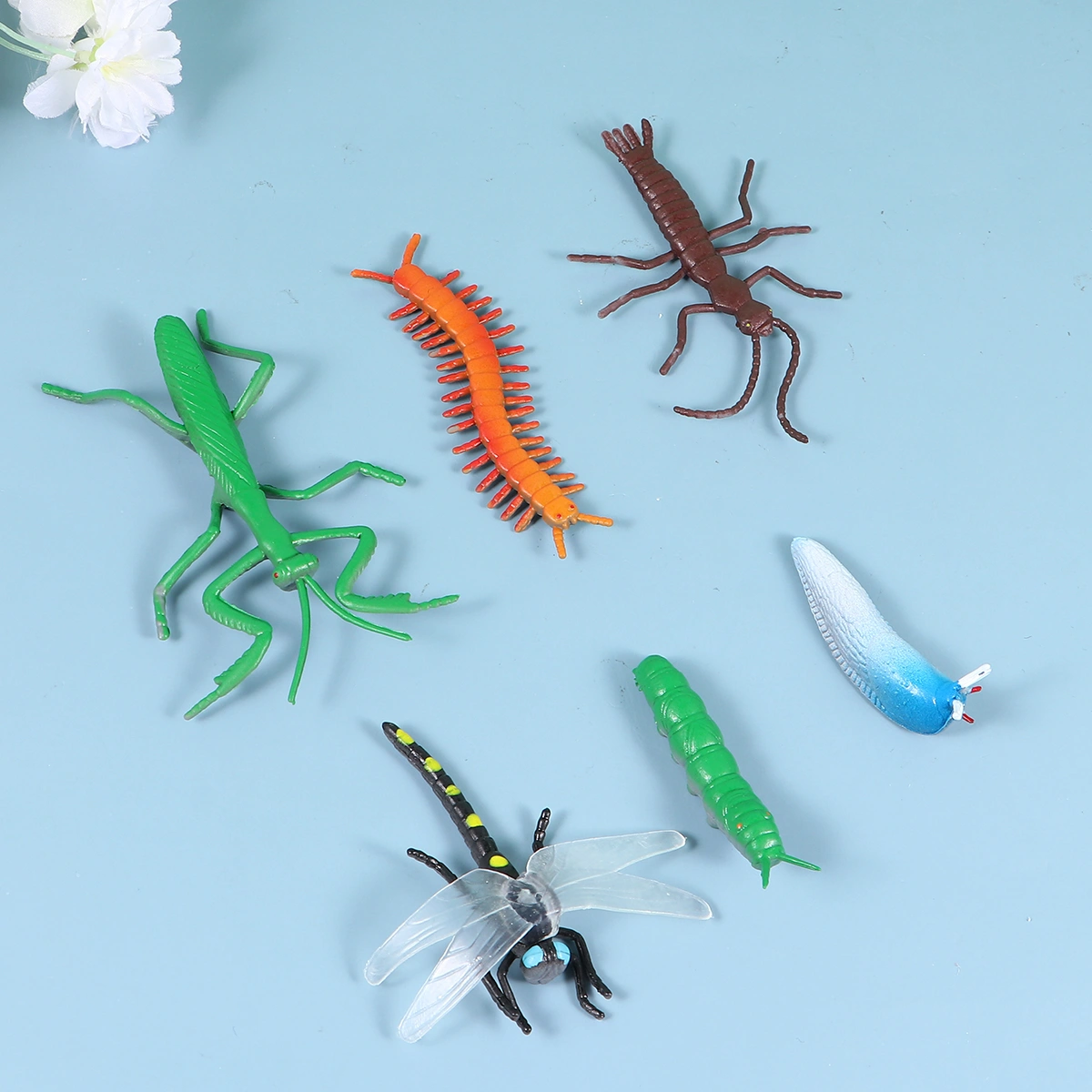 12pcs Simulation Insects Trick Toys Party Prank Props Mischief Insect Models Toy Desktop Ornament for Daily Festival