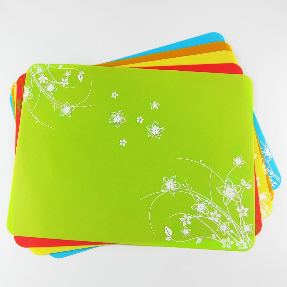 Printed Silicone Placemats Waterproof Table Mat Kids Placemat Heat Resistant Mat for Kitchen Dining Room (Green)