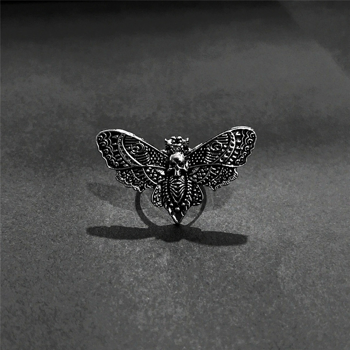 New Retro Insect Bat Love Personality Ring