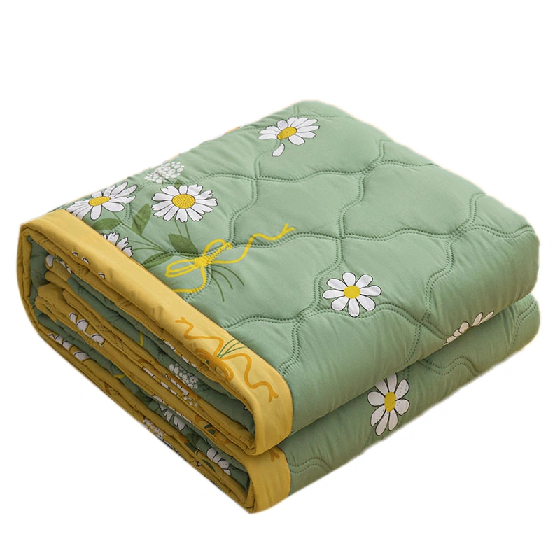 Summer Blanket Polyester Fiber Washable Skin Friendly Summer Quilt Thin Blanket Bed Accessories for Dormitory Daisy 200x230cm/78.74x90.55in