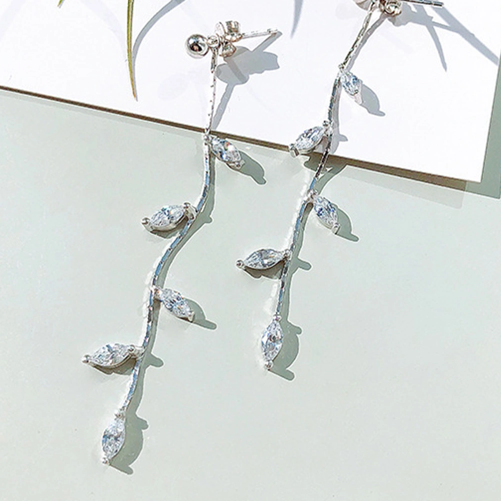 1 Pair Rhinestones Leaf Pendant Drop Earrings Dangle Long Tassel Earring Jewelry