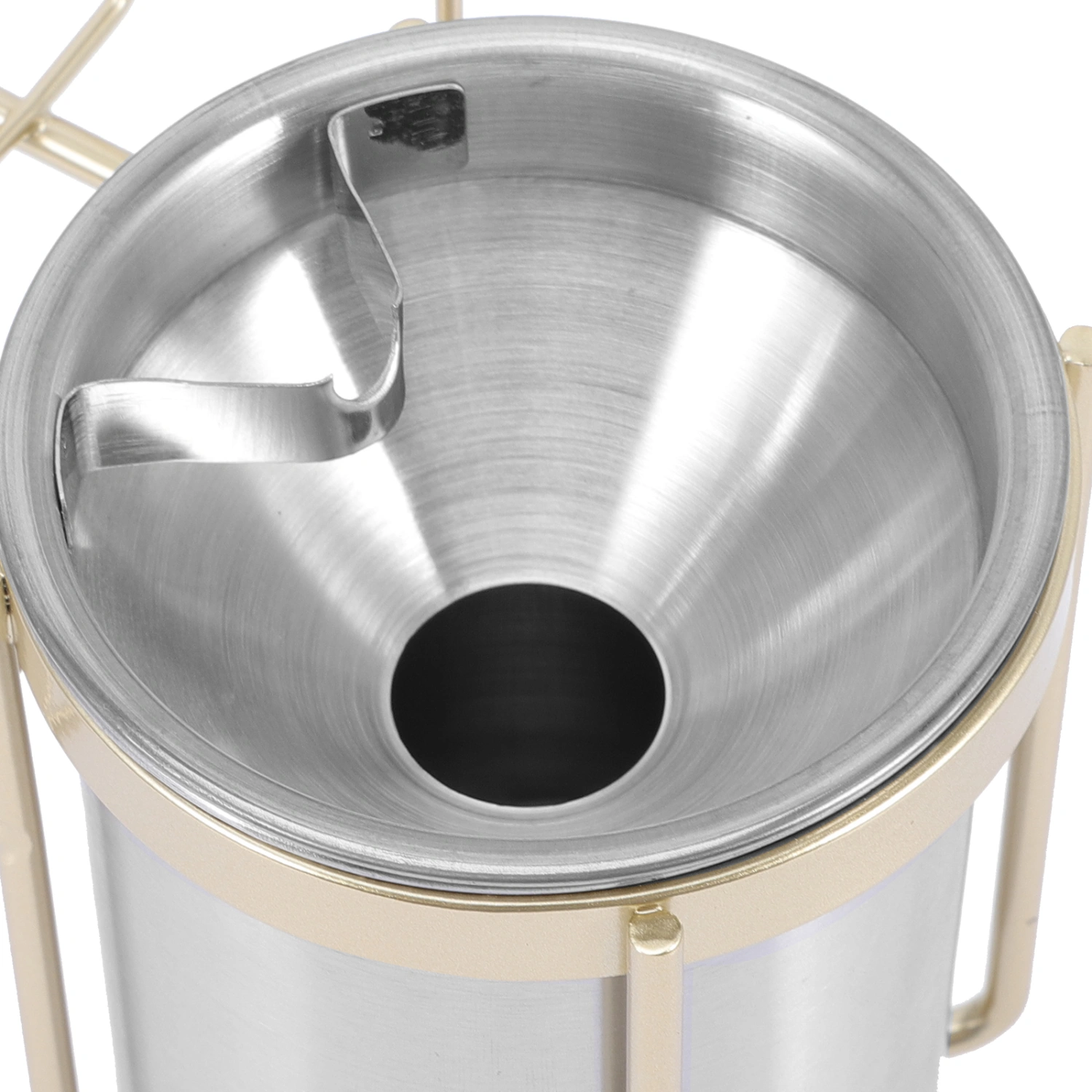 2pcs Punch-free Ashtrays Wall-mounted Ash Container Stainless Steel Bathroom Ashtray