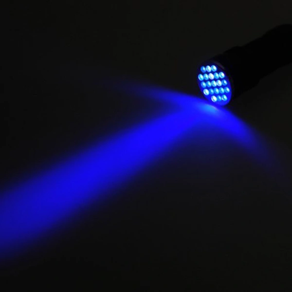 Handheld Waterproof 21-LED 395nm Ultra Violet UV LED Blacklight Flashlight (Black)