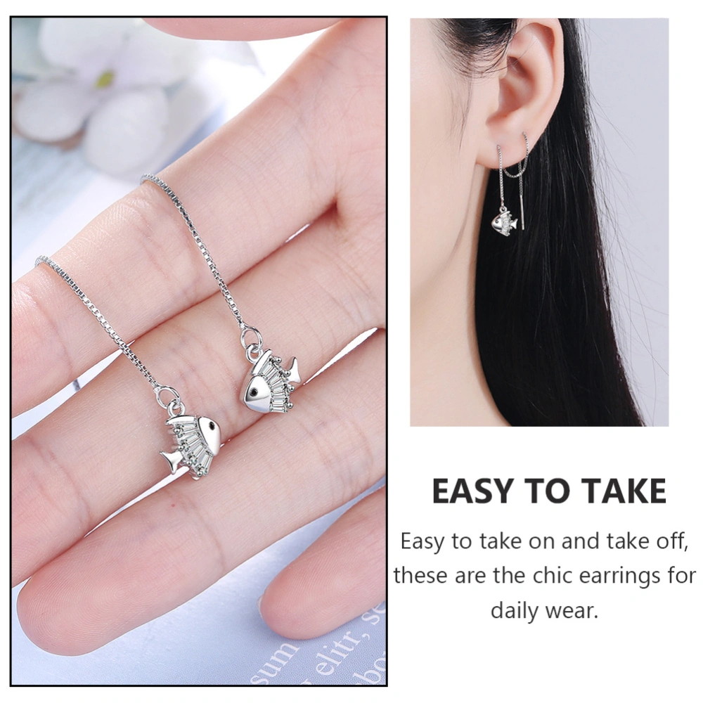 1 Pair of Decorative Earrings Fish Shaped Long Earrings Ear Ornament (Silver)