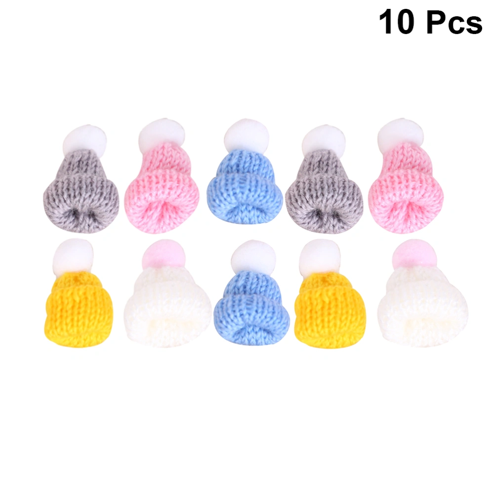 10pcs Christmas Tree Hanging Decor Creative Mini Knitted Shape Hanging Pendant Wool Knitted Hat Ornaments Gifts Layout Decorative Props (Assorted Color)