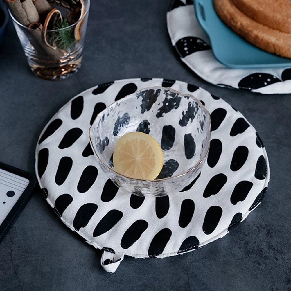 2 Pcs Linen Cotton Pot Mats Heat Insulation Mats Table Mats (Random Color Style)