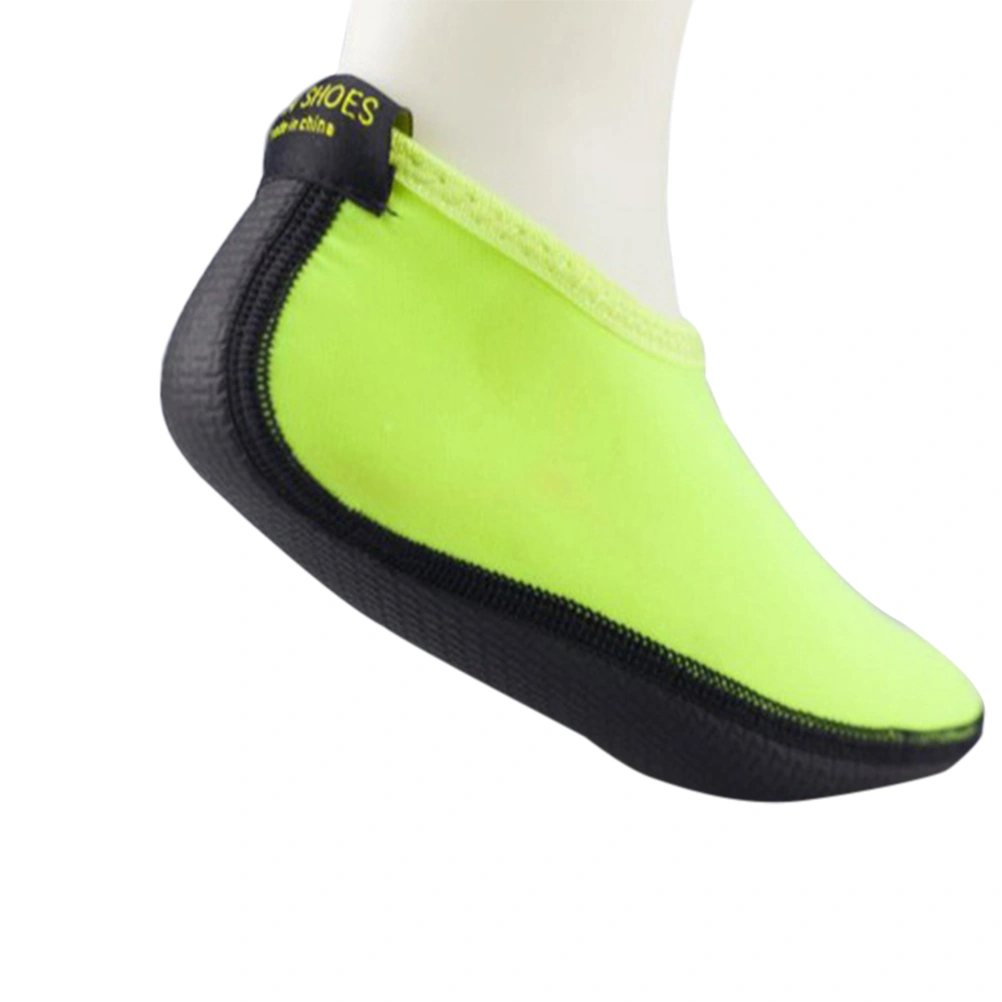 1 Pair Water Sports Diving Socks Swimming Snorkeling Non-slip Seaside Beach Shoes for Man Woman Size L (Fluorescent Green)