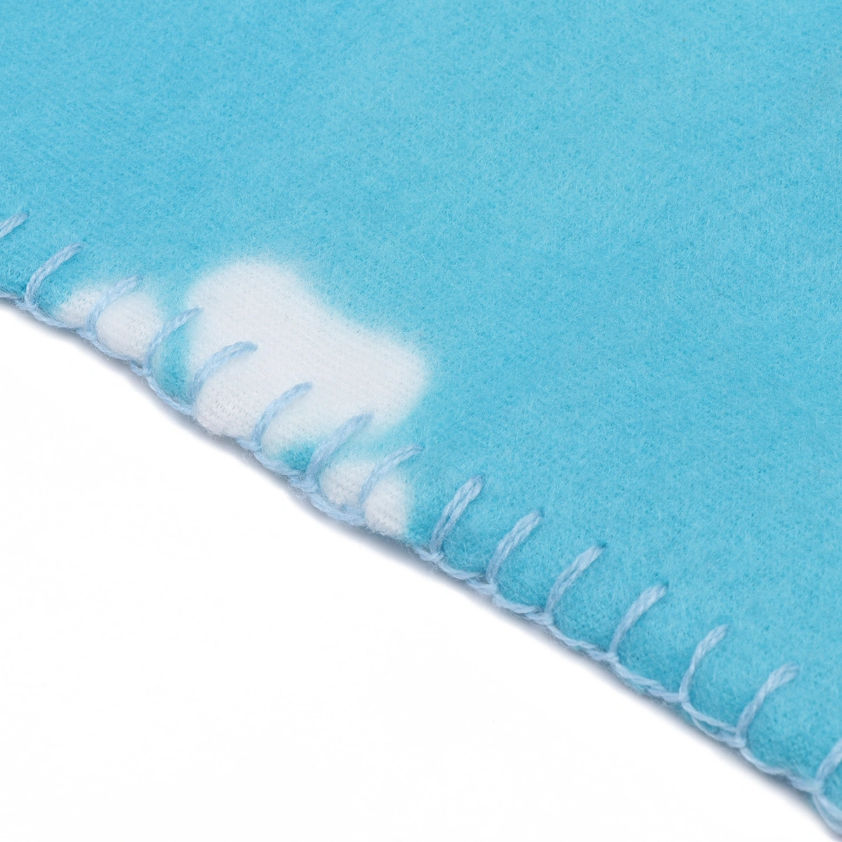 Pet Blanket for Dog Cat Animal Paw Double-sided Fleece Blankets All Year Round Puppy Kitten Bed Sleep Mat 60x70cm (Light Blue Background with White Paws)