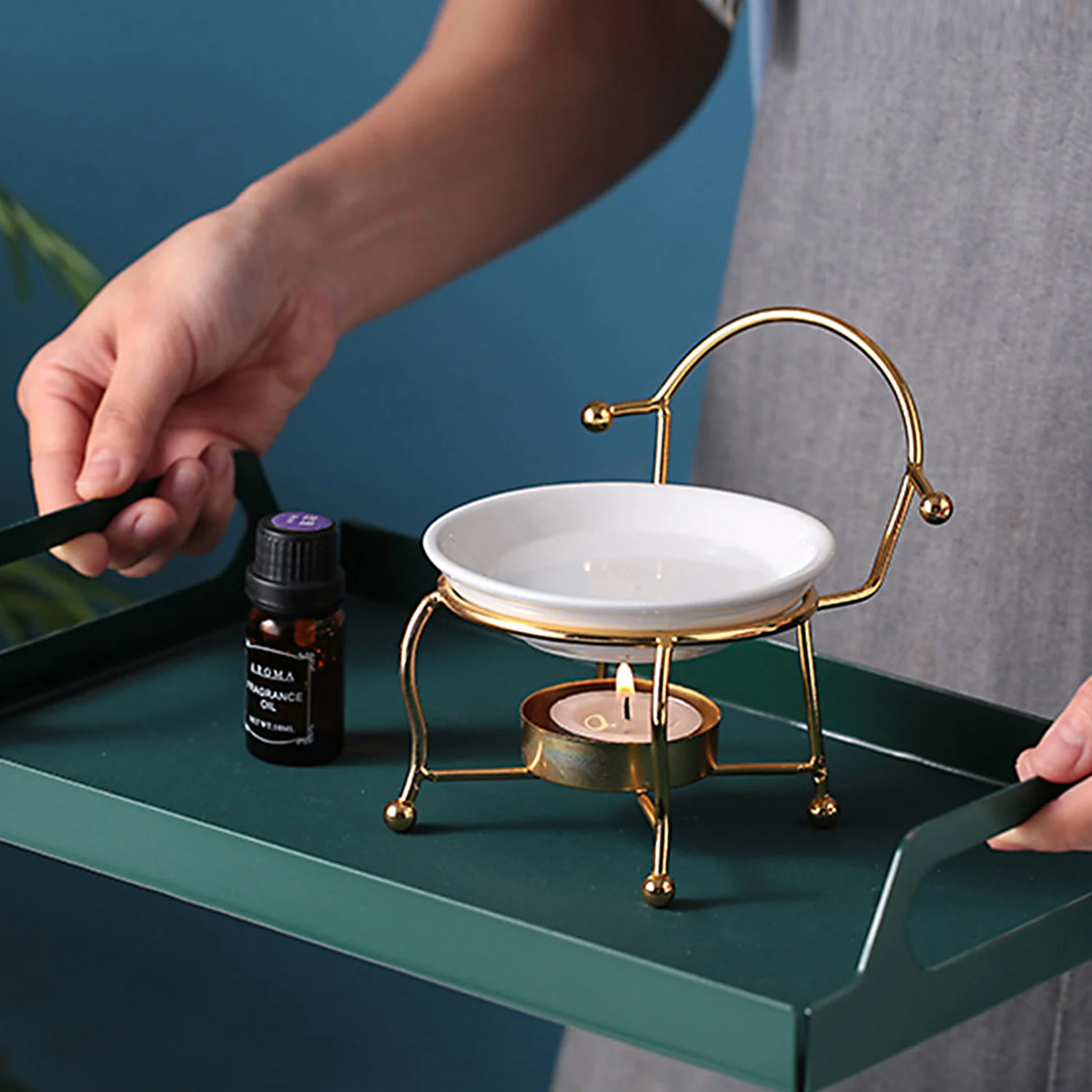 1Pc Bedroom Candle Burner Support Vintage-style Tabletop Candle Burner Rack (Golden)