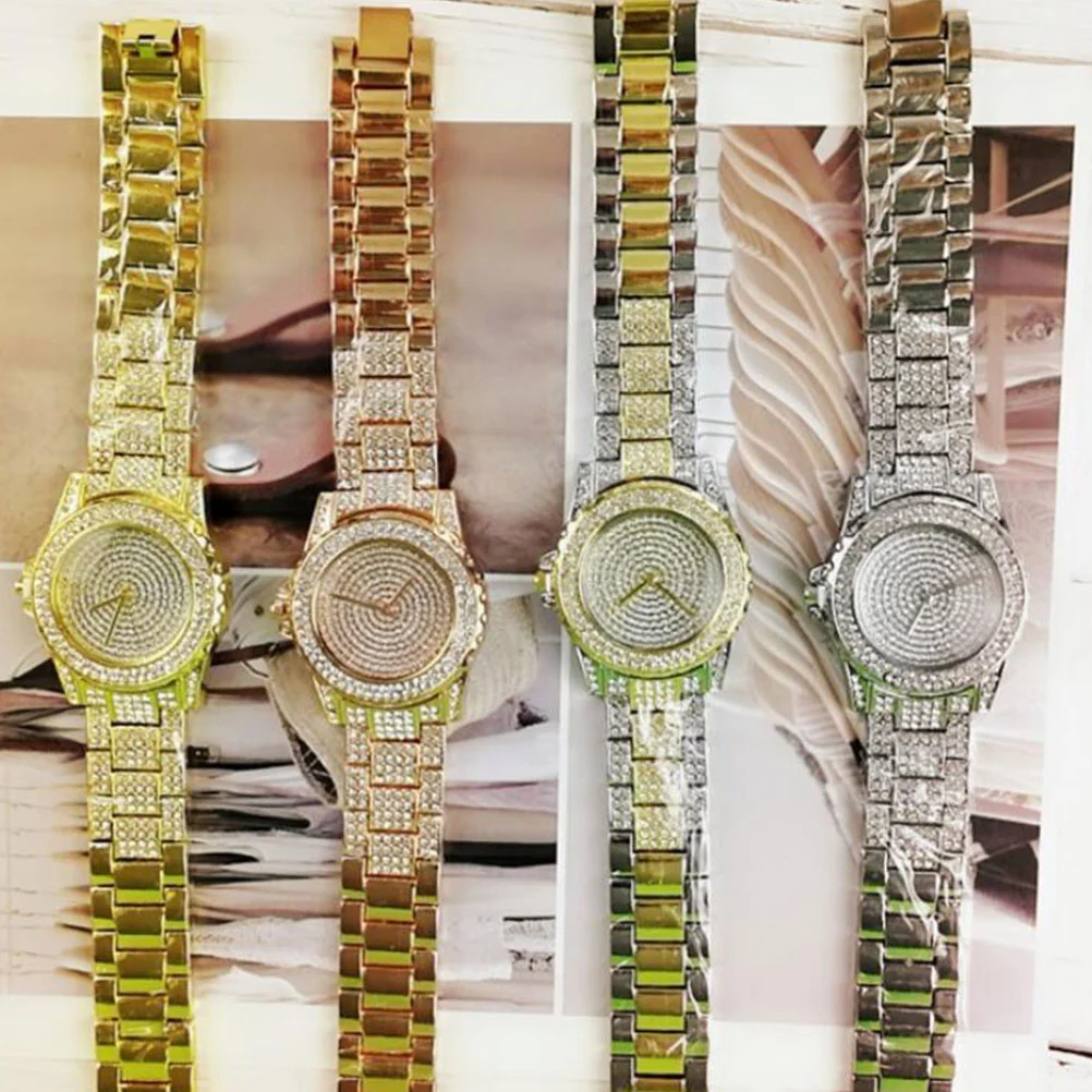 1PC Steel Band Watches Stylish Quartz Wristwatch Rhinestone Diamante Watch Delicate Quartz Wrist Watch for Women Lady Wearing Silver