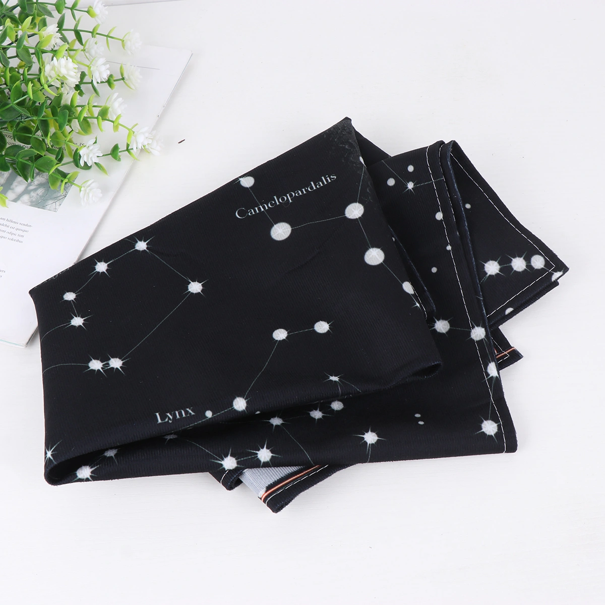 1PC Starry Sky Hanging Tapestry Printing Wall Hanging Tapestry Background Cloth Hanging Carpet Fresh Wall Ornament for Bedroom Living Room Decor Black